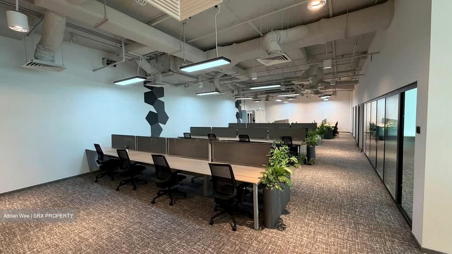 Starhub Green (D14), Office #604225421